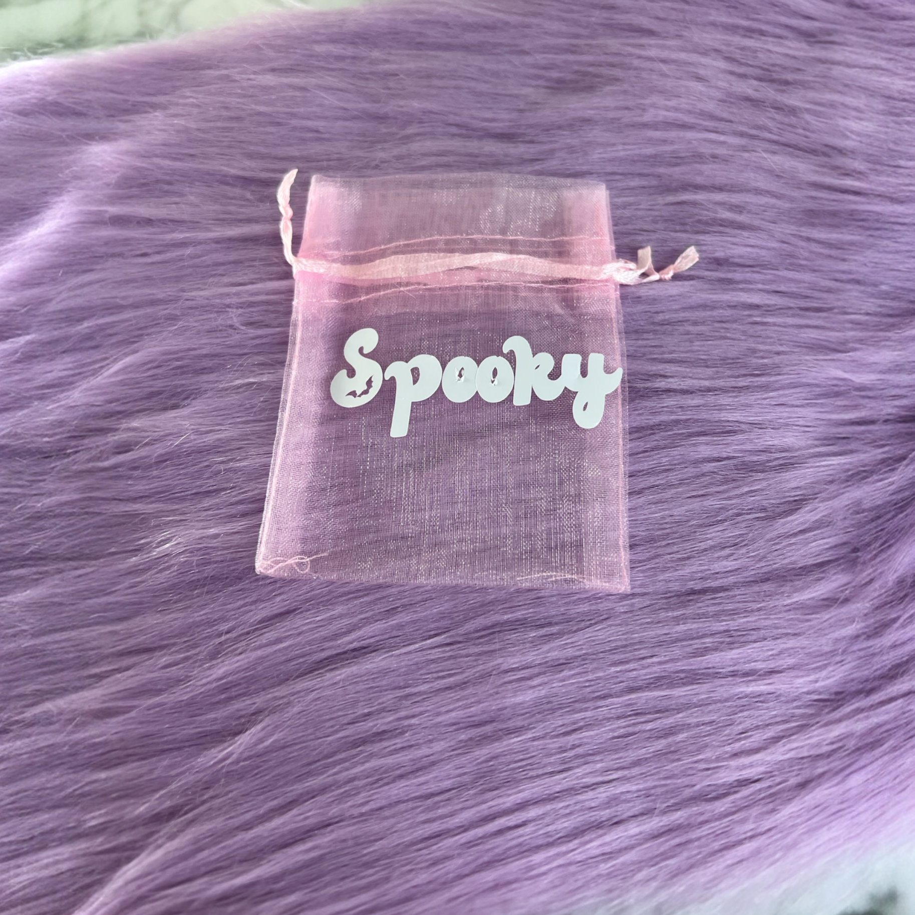 Girly pink personalized Halloween favor bags, 3x4 inches, perfect for party decor or mini gifts. Customizable satin bags for spooky chic Halloween parties, reusable, ideal for women aged 20-60. Perfect for Halloween party favors, glam decor, and treats.